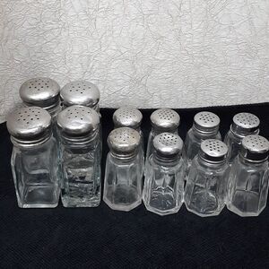 Vintage 12 pc. salt & pepper shakers square diner/Hazel Atlas, 1960's